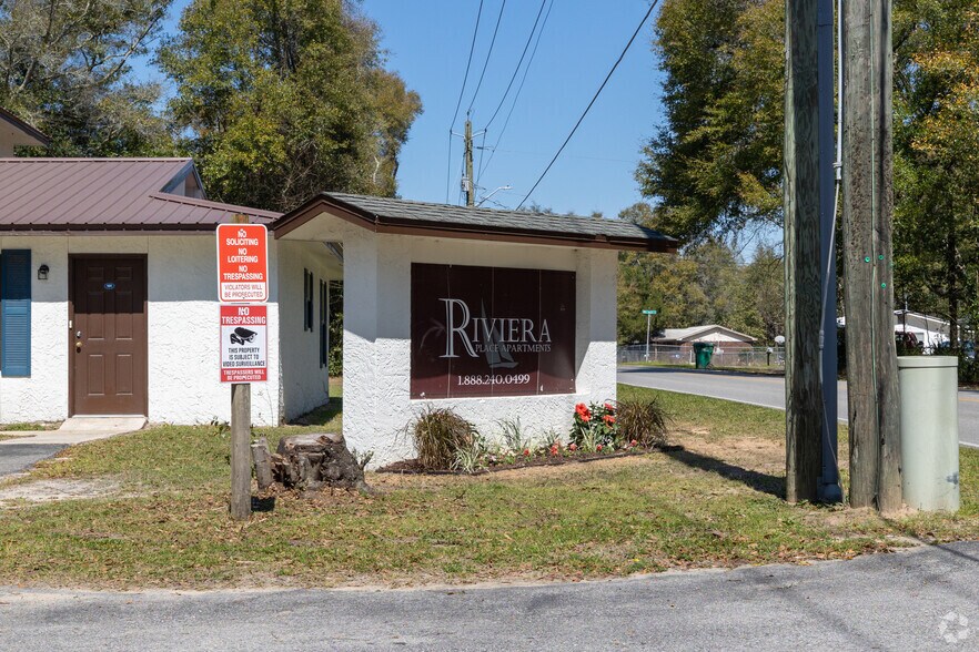 More Photos Of 125 N Davis Ln, Defuniak Springs Apartments For Sale
