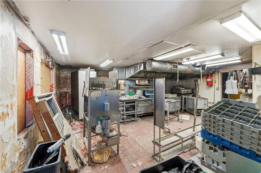More Photos Of 3376 Post Rd, Warwick Restaurant For Sale