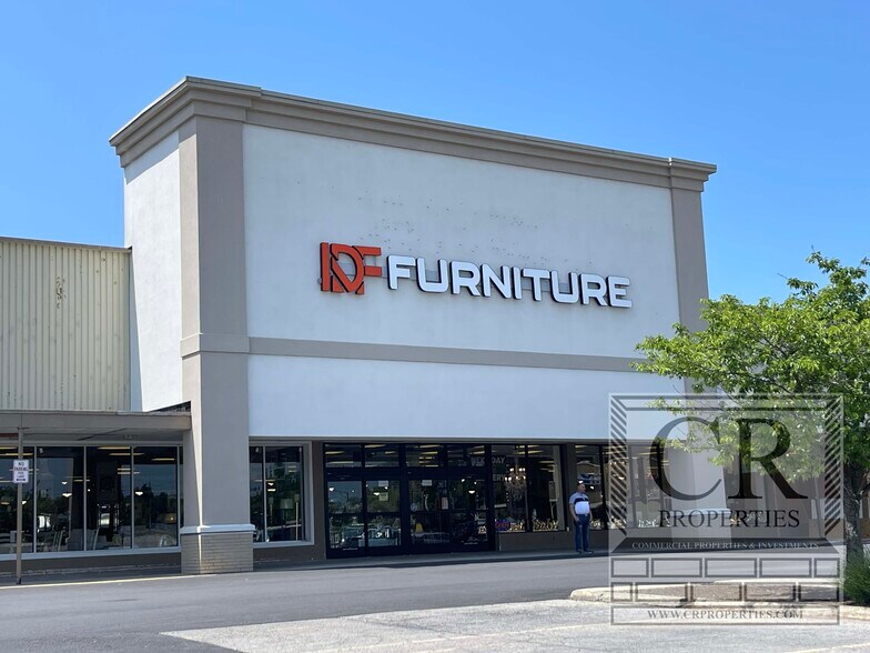 More Photos Of 2555-2605 South Rd, Poughkeepsie Unknown For Lease