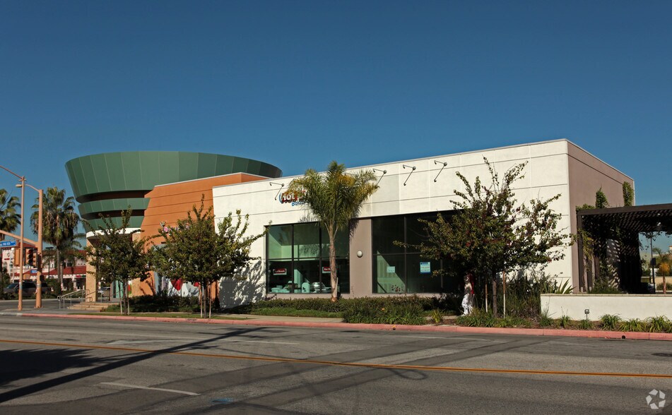 More Photos Of 18120-18182 Pioneer Blvd, Artesia Unknown For Lease