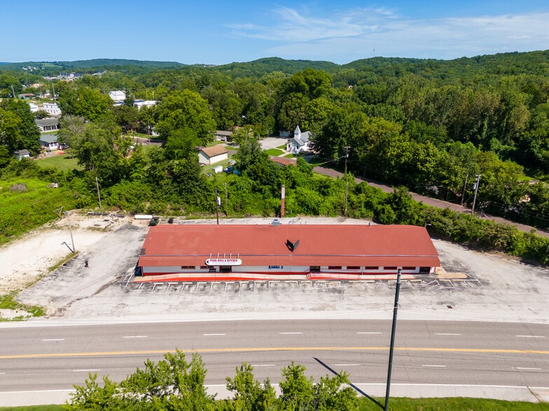 More Photos Of 7045 US Highway 61 67, Barnhart Restaurant For Sale