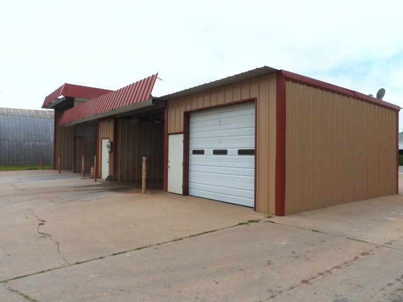 More Photos Of 124 Main St, Shattuck Carwash For Sale
