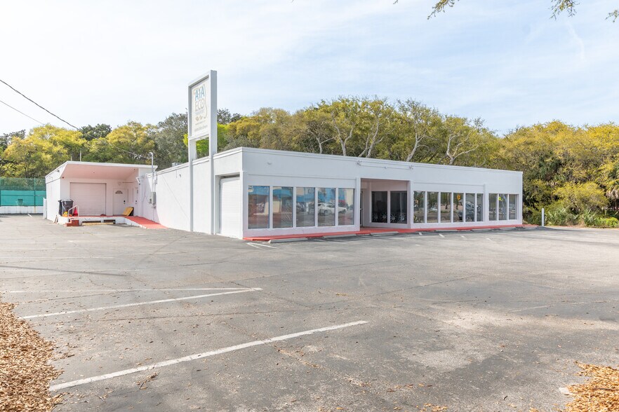 More Photos Of 1035 Anastasia Blvd, Saint Augustine Restaurant For Sale