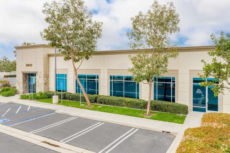 More Photos Of 26039 Acero, Mission Viejo Office For Lease