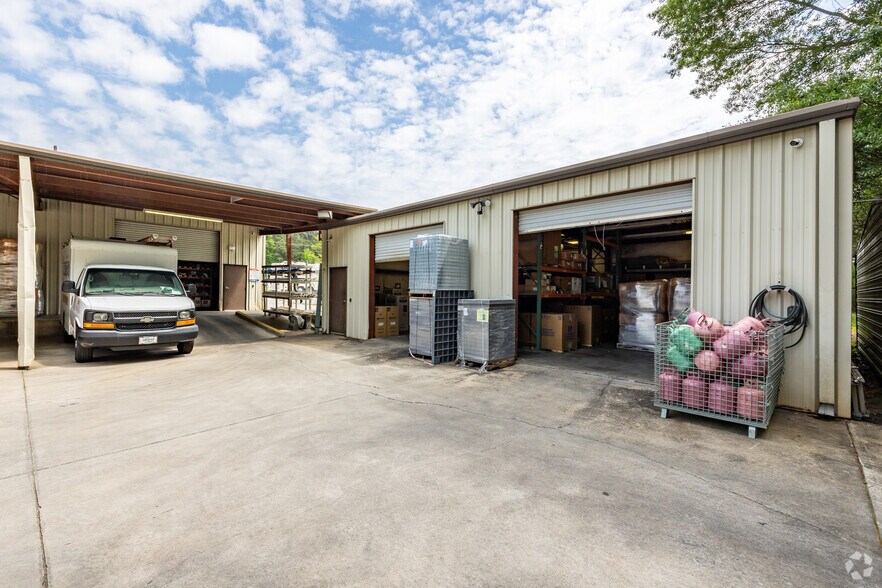 More Photos Of 1595 Commercial Ct, Jonesboro Warehouse For Sale