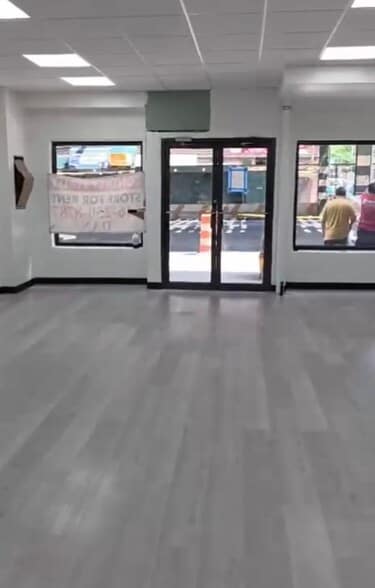 More Photos Of 3208 31st St, Astoria Apartments For Lease
