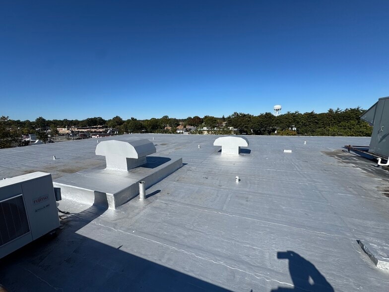 More Photos Of 990 Westbury Rd, Westbury Office For Sale