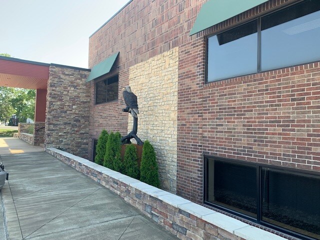 More Photos Of 5200 W 94th Ter, Prairie Village Office For Lease