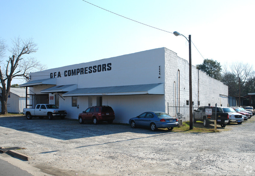 Primary Photo Of 500 Andrews Rd, Columbus Manufacturing For Lease