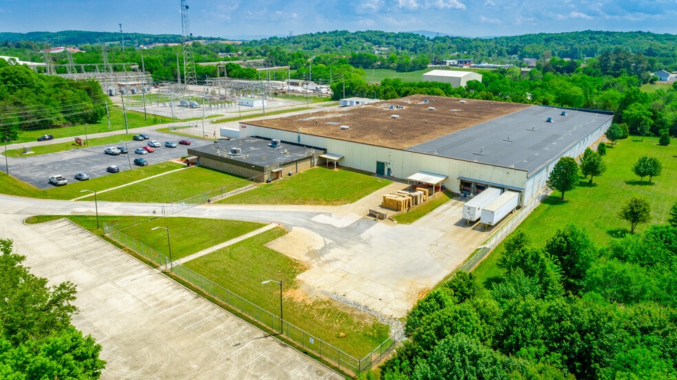 More Photos Of 1750 Hardeman Ln NE, Cleveland Warehouse For Lease