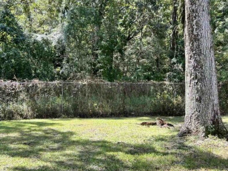 More Photos Of 14337 Annutalaga Ave, Brooksville Warehouse For Sale