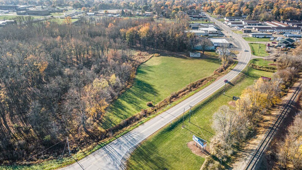 More Photos Of 1124 N Saginaw St, Durand Warehouse For Sale