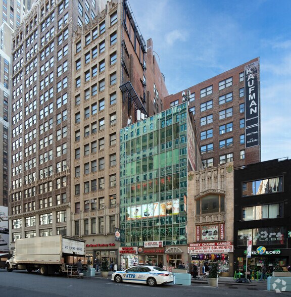 More Photos Of 470-472 Seventh Ave, New York Office For Lease