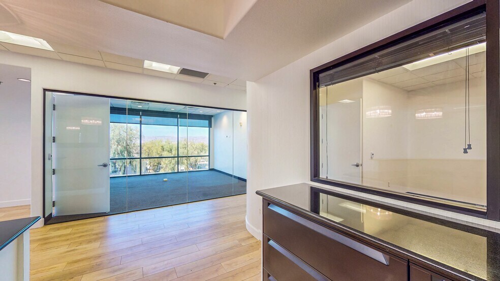 More Photos Of 2904 W Horizon Ridge Pky, Henderson Medical For Lease