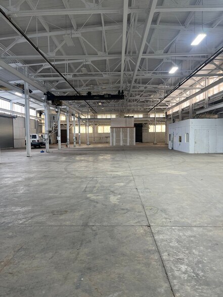 More Photos Of 1029 Lyell Ave, Rochester Warehouse For Lease