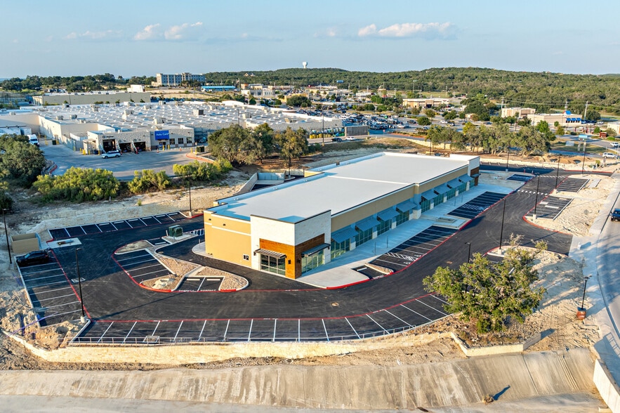 More Photos Of 281 Singing Oaks, Spring Branch Storefront For Lease