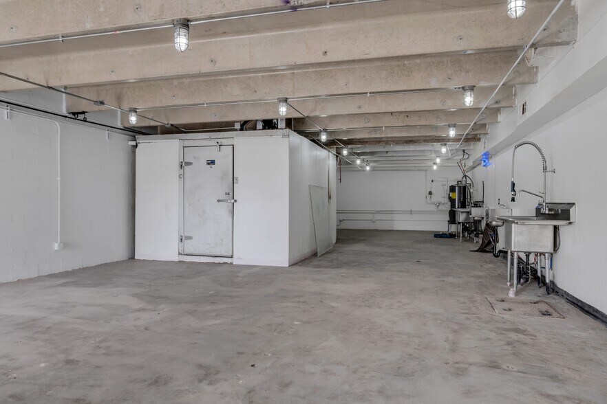 More Photos Of 1404-1406 McGavock Pike, Nashville General Retail For Lease