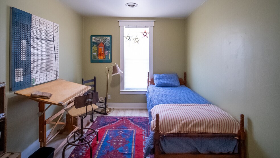 More Photos Of 312 Center St E, Hammond Freestanding For Sale