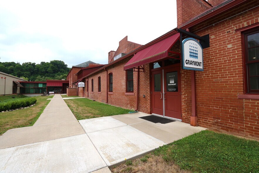 More Photos Of 100-256 Match Factory Pl, Bellefonte Medical For Lease
