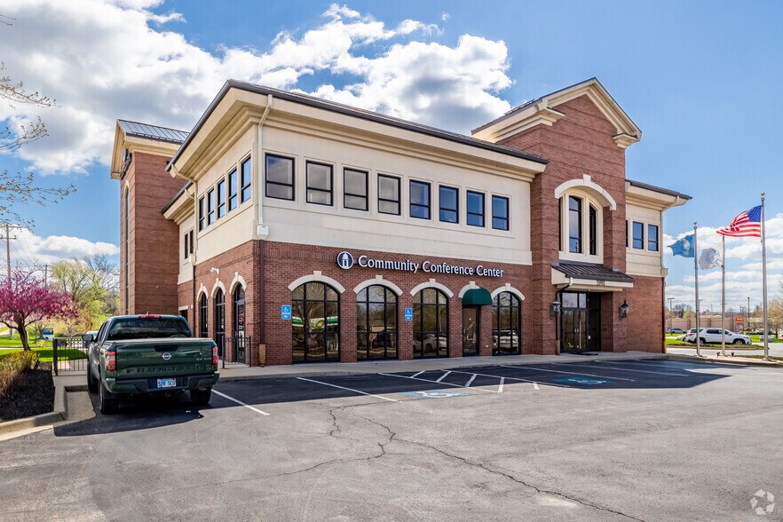 More Photos Of 21911 W 66th St, Shawnee Office For Lease
