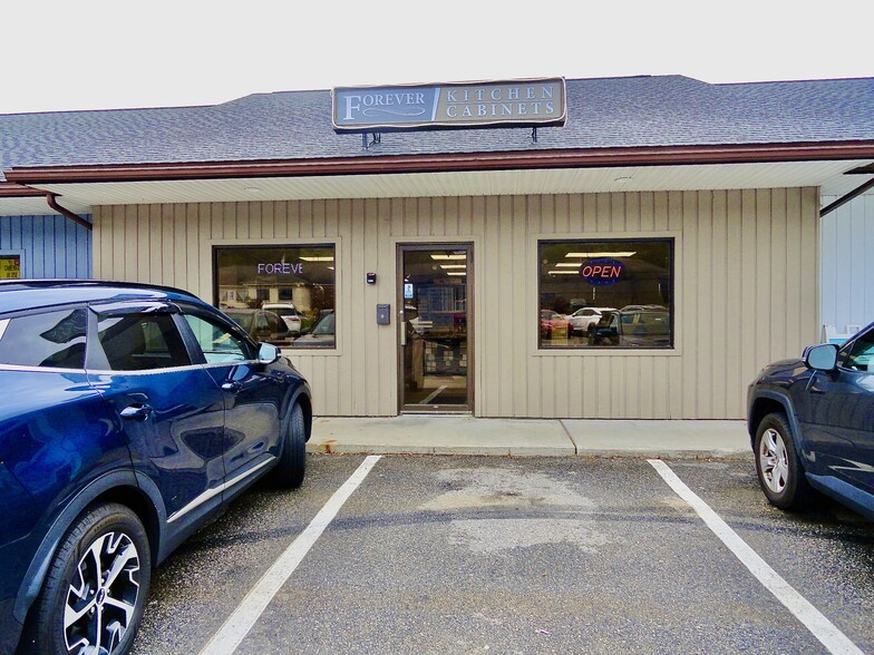 Primary Photo Of 1053 E Main St, Torrington Office For Lease