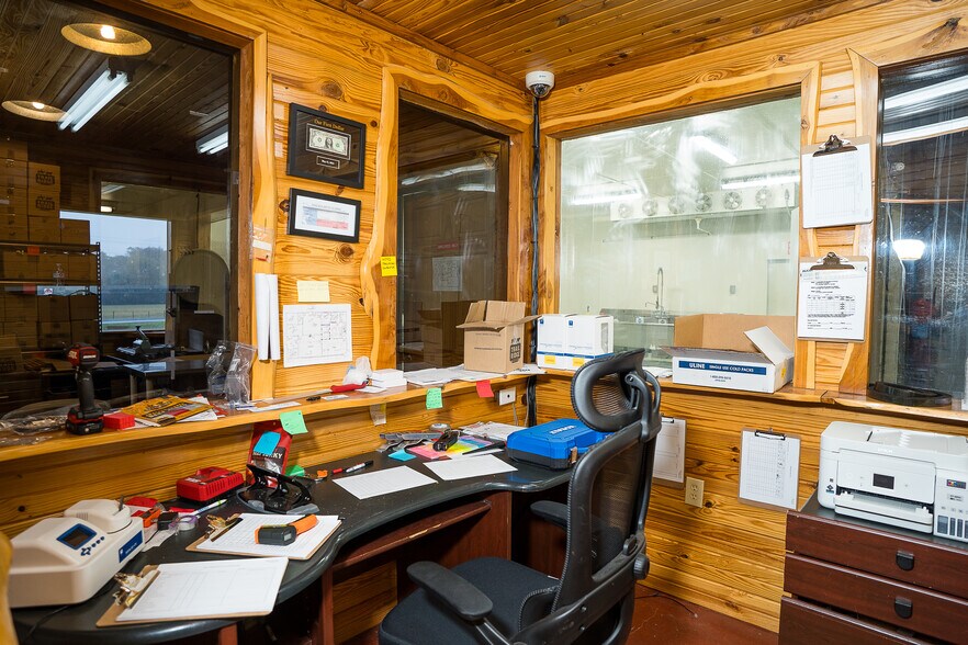 More Photos Of 13637 US Highway 287 N, Grapeland Food Processing For Sale