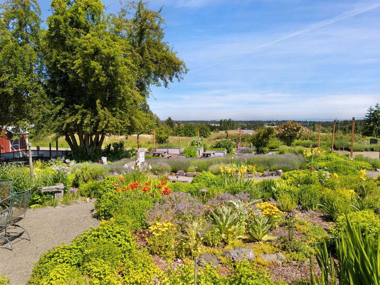 More Photos Of 101 Provence View Ln, Sequim Restaurant For Sale