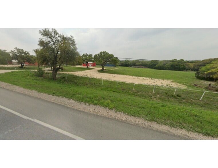 More Photos Of 1699 S US Highway 281, Blanco Land For Sale
