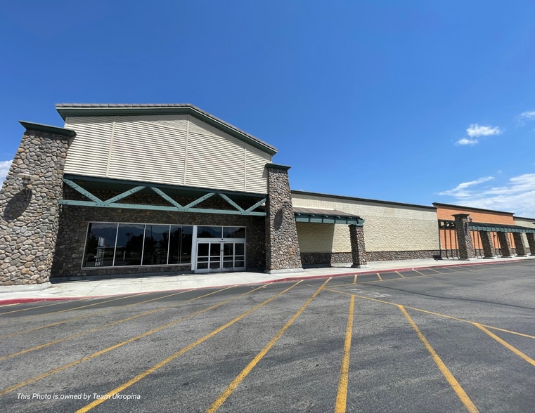 Primary Photo Of 1200 Main St, Bishop Freestanding For Lease