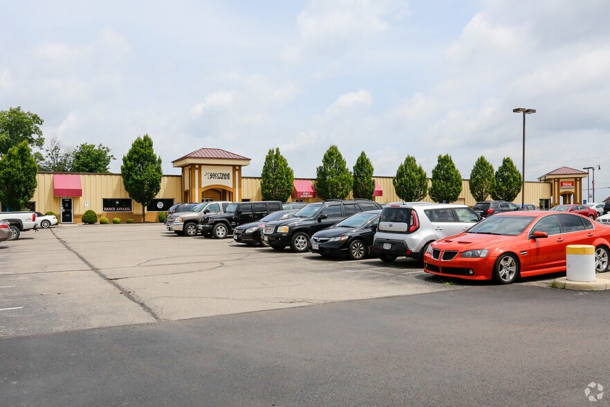 More Photos Of 9125-9181 N Dixie Dr, Dayton Flex For Lease