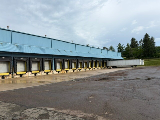 More Photos Of 1220 Oak Hill Rd, Mountain Top Manufacturing For Lease
