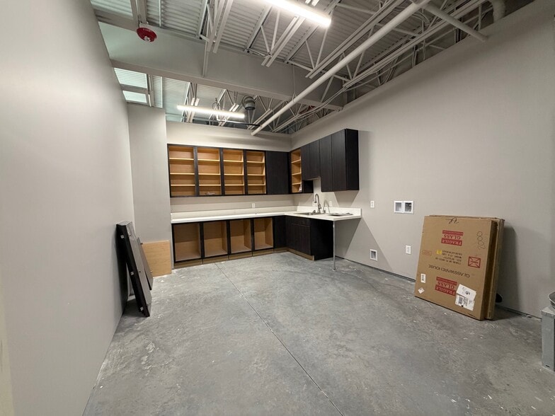 More Photos Of 6670 Holman St, Arvada Light Distribution For Sale