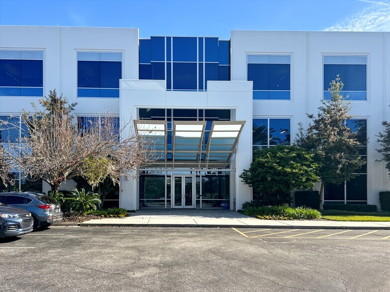 More Photos Of 10752 Deerwood Park Blvd, Jacksonville Coworking Space