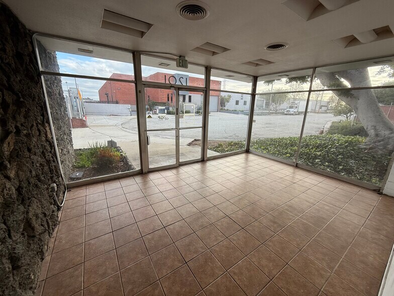 More Photos Of 1201 W Jon St, Torrance Service For Lease