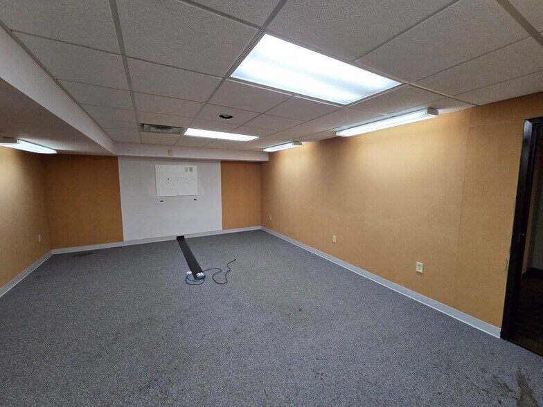 More Photos Of 168 Patton Ave, Asheville Loft Creative Space For Lease