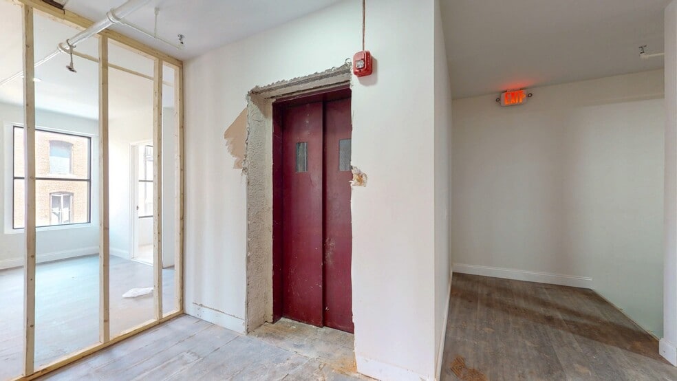 More Photos Of 158 Grand St, Waterbury Office For Sale