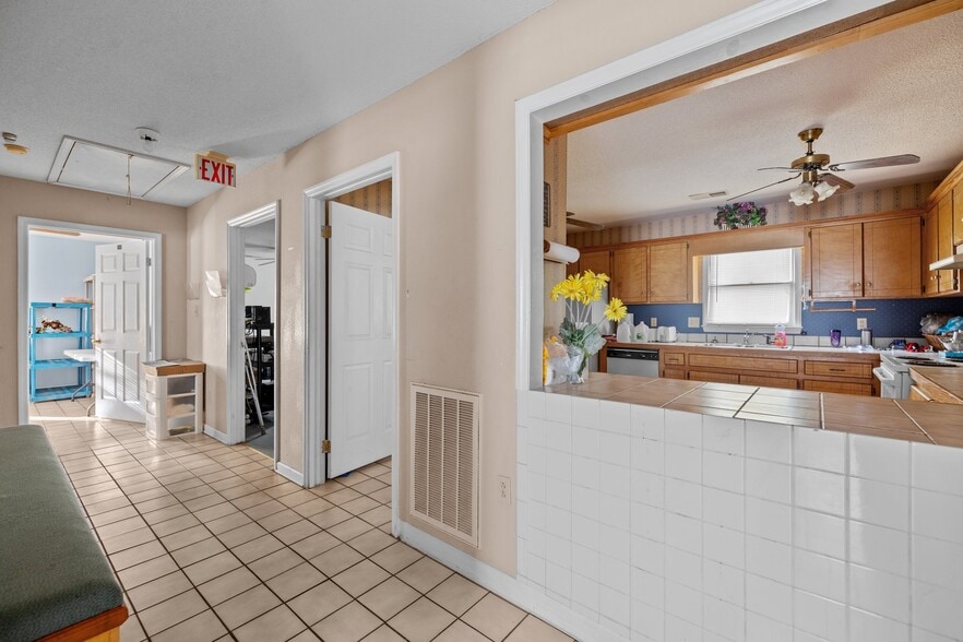 More Photos Of 405 Cherokee St, Kings Mountain Religious Facility For Sale