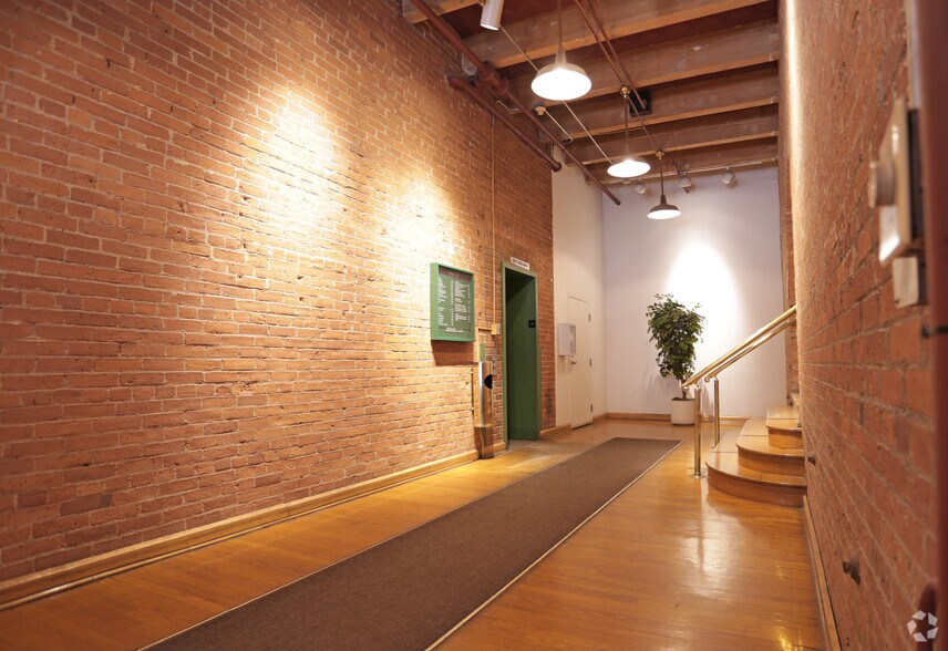 More Photos Of 126 3rd St N, Minneapolis Office For Sale