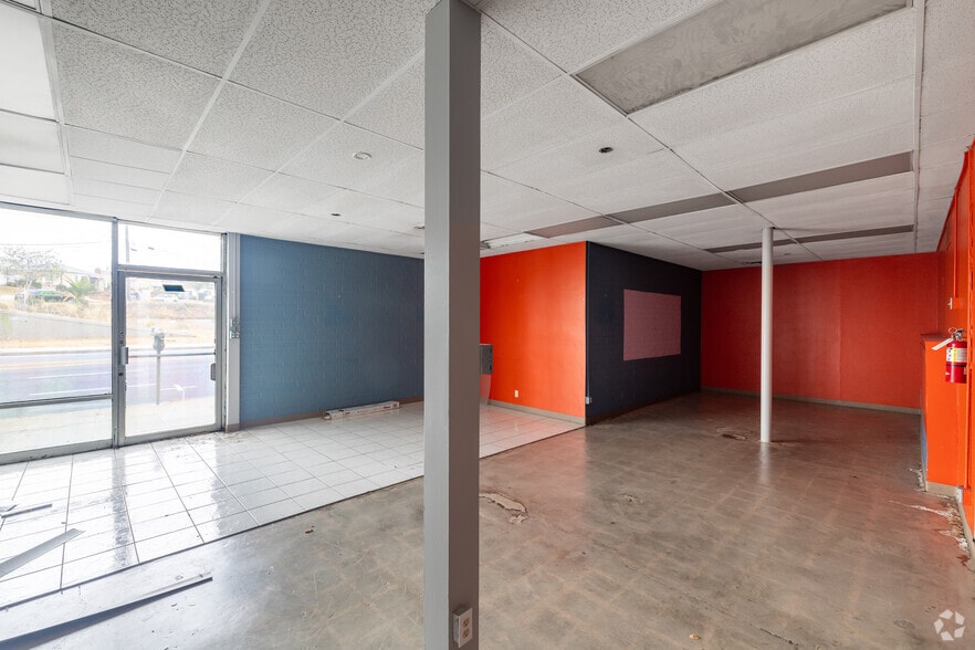 More Photos Of 614 E Manchester Blvd, Inglewood Office For Sale
