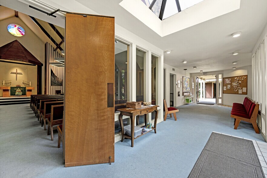 More Photos Of 4930 Newanga Ave, Santa Rosa Religious Facility For Sale