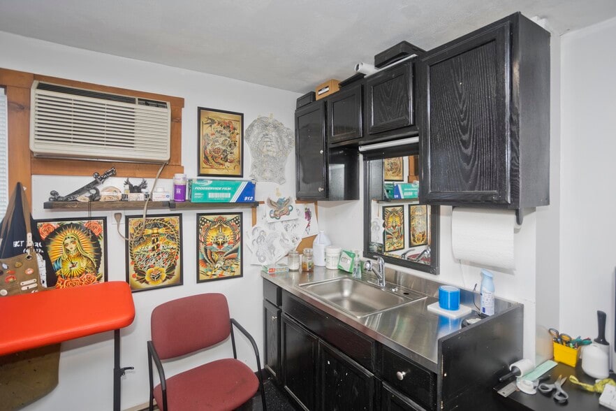 More Photos Of 62 westfield St, West Springfield Office For Sale