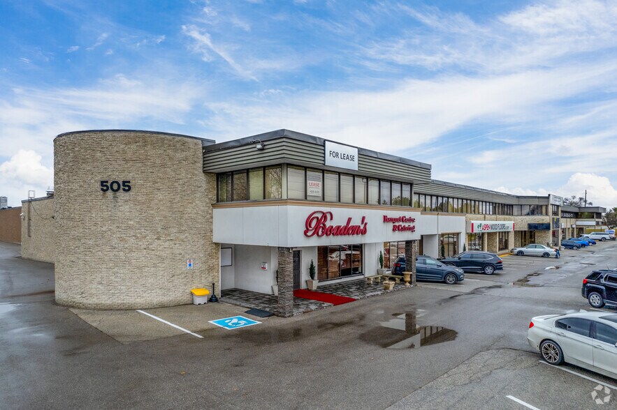 More Photos Of 505 Queensway E, Mississauga Flex For Lease