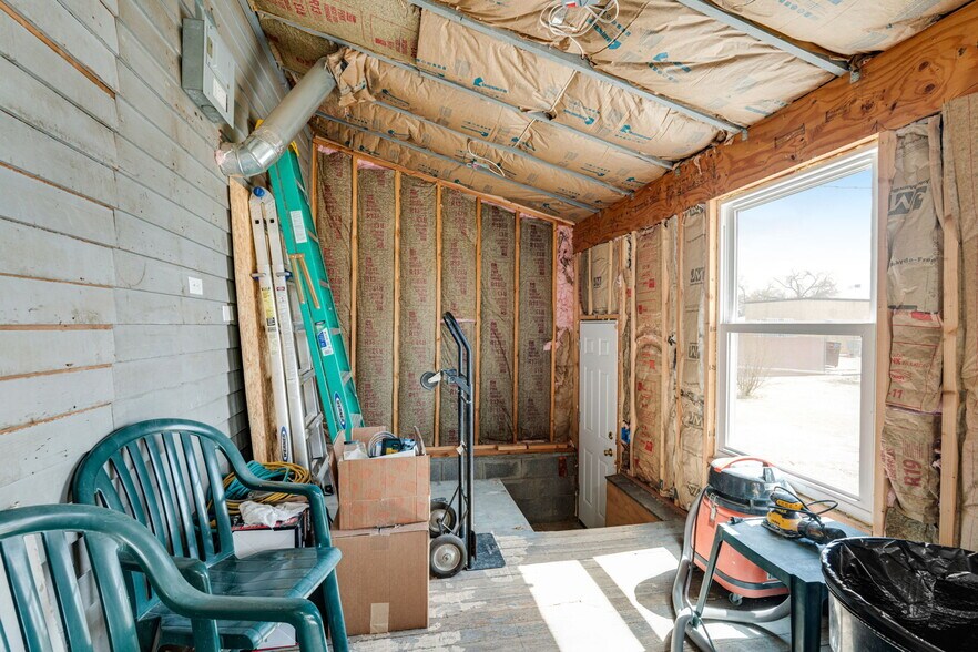 More Photos Of 224 5th St, Hugo Multifamily For Sale