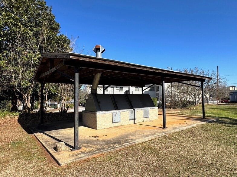 More Photos Of 3099 Stone Mountain St, Lithonia Religious Facility For Sale