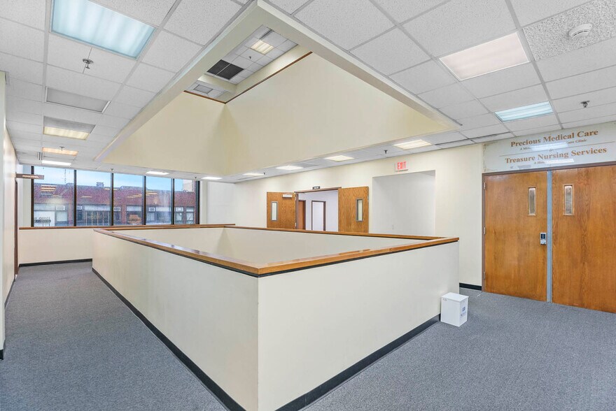 More Photos Of 288 N Broad St, Elizabeth Office For Lease