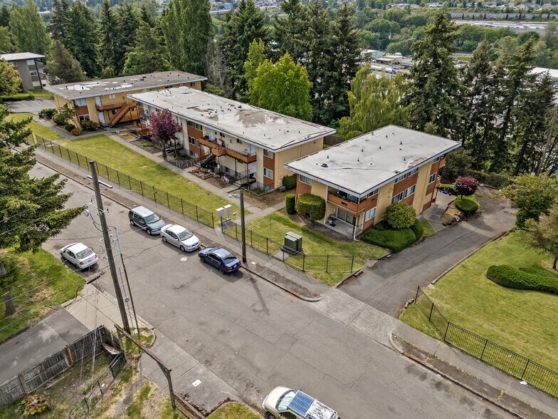 More Photos Of 1208-1316 S 27th St, Tacoma Apartments For Sale
