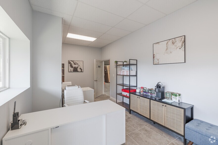 More Photos Of 8120 Windsor Hill Blvd, North Charleston Light Distribution For Lease