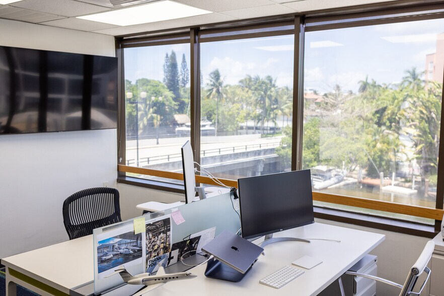 More Photos Of 1700 E Las Olas Blvd, Fort Lauderdale Office For Lease