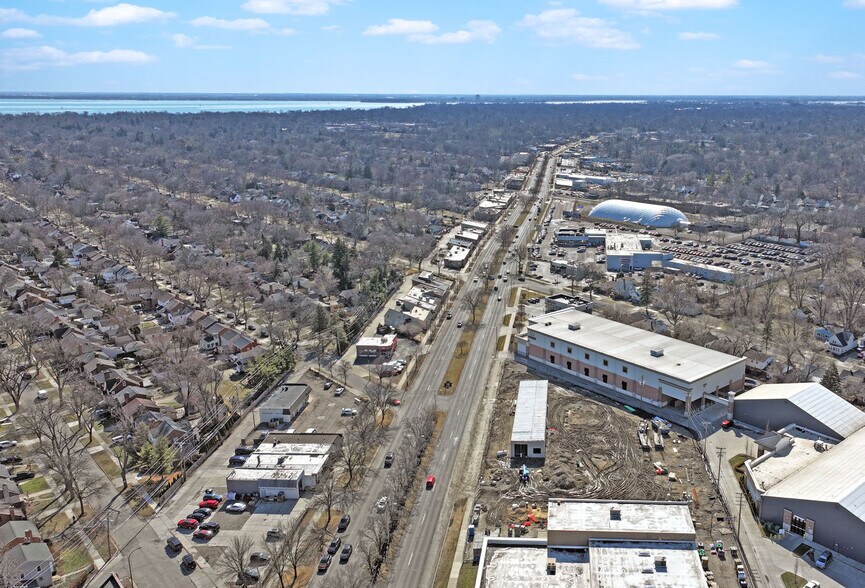 More Photos Of 18155 Mack Ave, Detroit Carwash For Sale