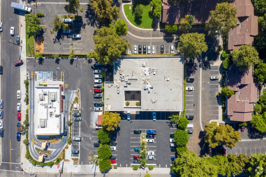 More Photos Of 22222 Sherman Way, Canoga Park Office For Lease
